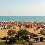 Bright With Ac 350m Far The Sea Appartement
