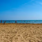 Bright With Ac 350m Far The Sea *