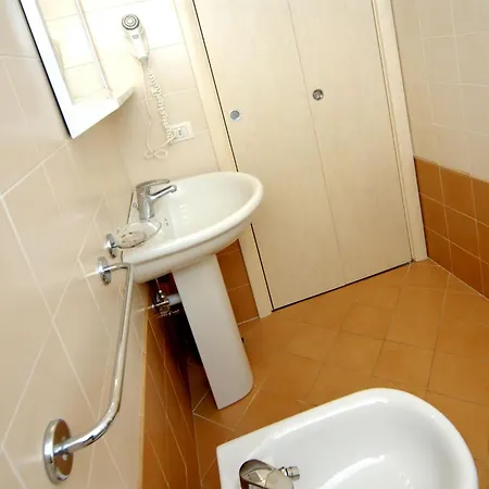 Bright With Ac 350m Far The Sea *