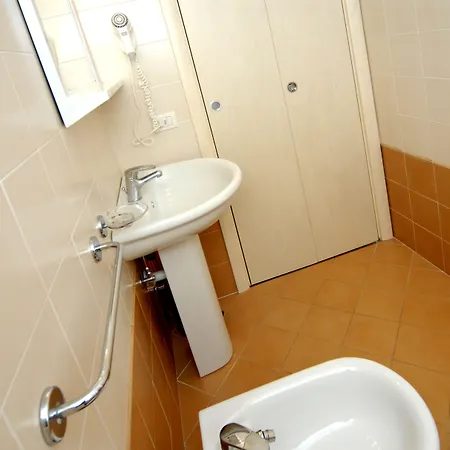 Bright With Ac 350m Far The Sea Апартаменти