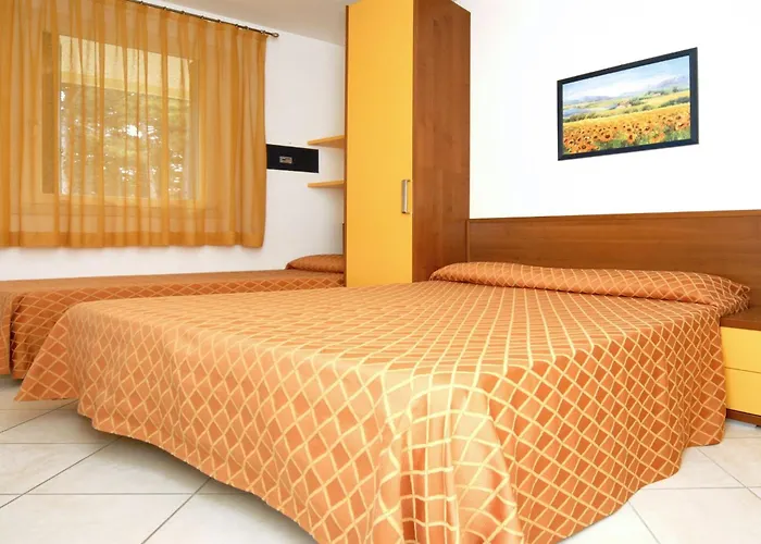 Bright With Ac 350m Far The Sea Apartmán